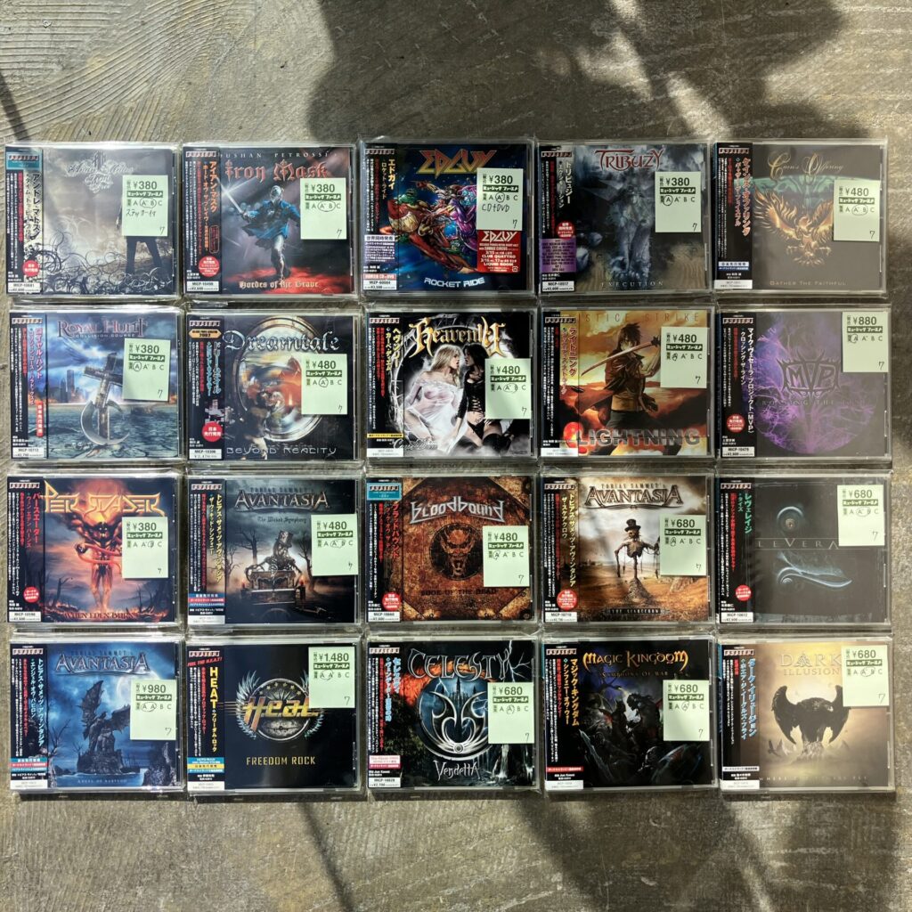 【特集コーナー新入荷】 特集コーナーに本日追加したCDたちです。