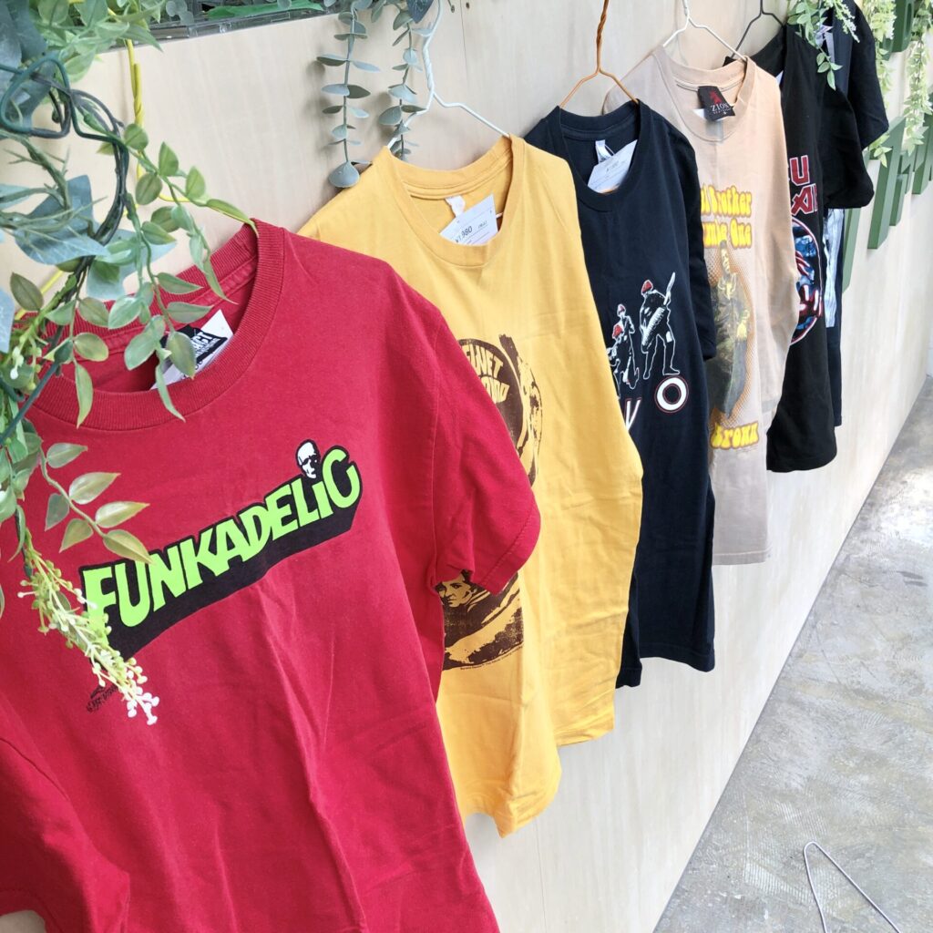【新入荷情報】 バンドTシャツと映画Tシャツをあわせて10着ほど追加しました