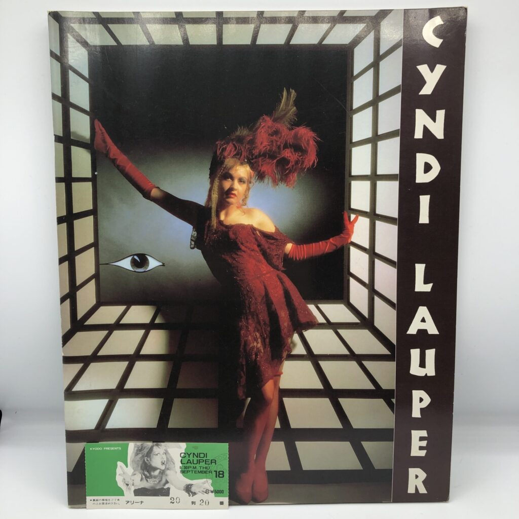 【書籍】Cyndi Lauper / True Colors World Tour 86-87 パンフレット (半券付き)